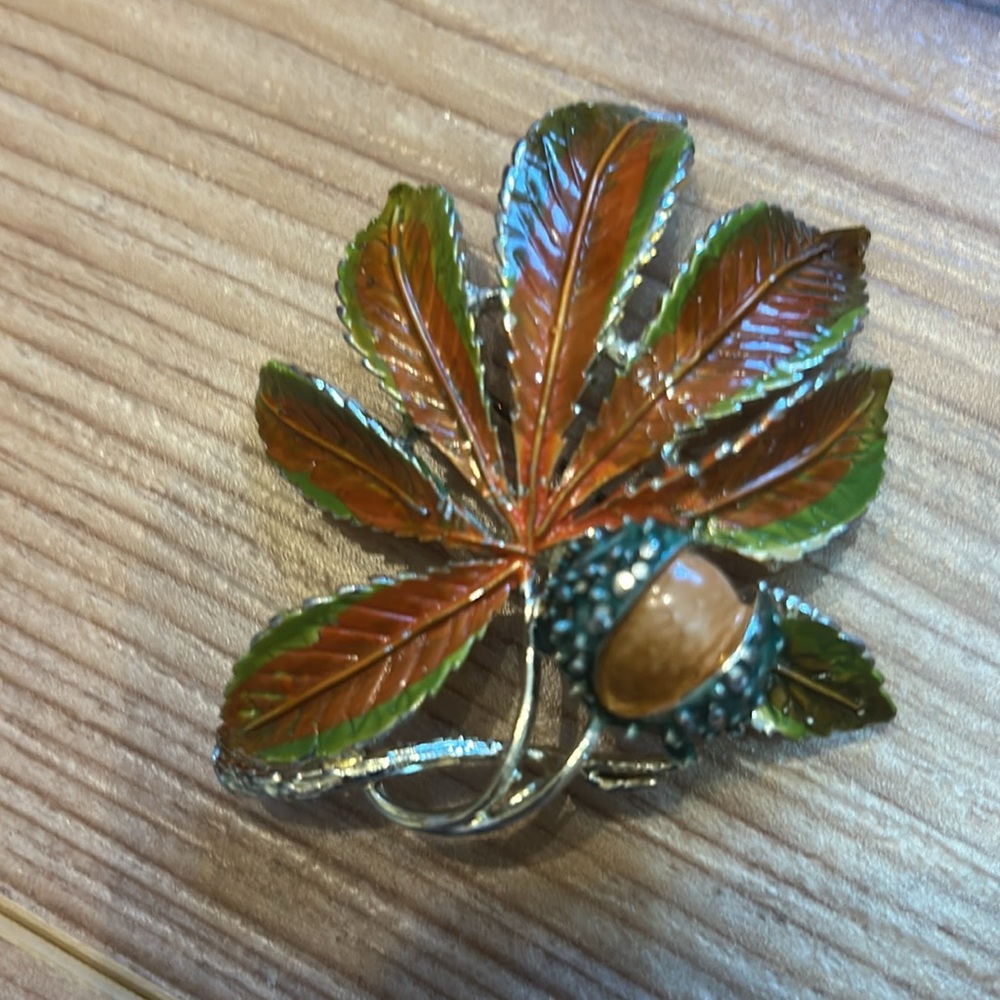 Signed leaf 1960’s rare brooch